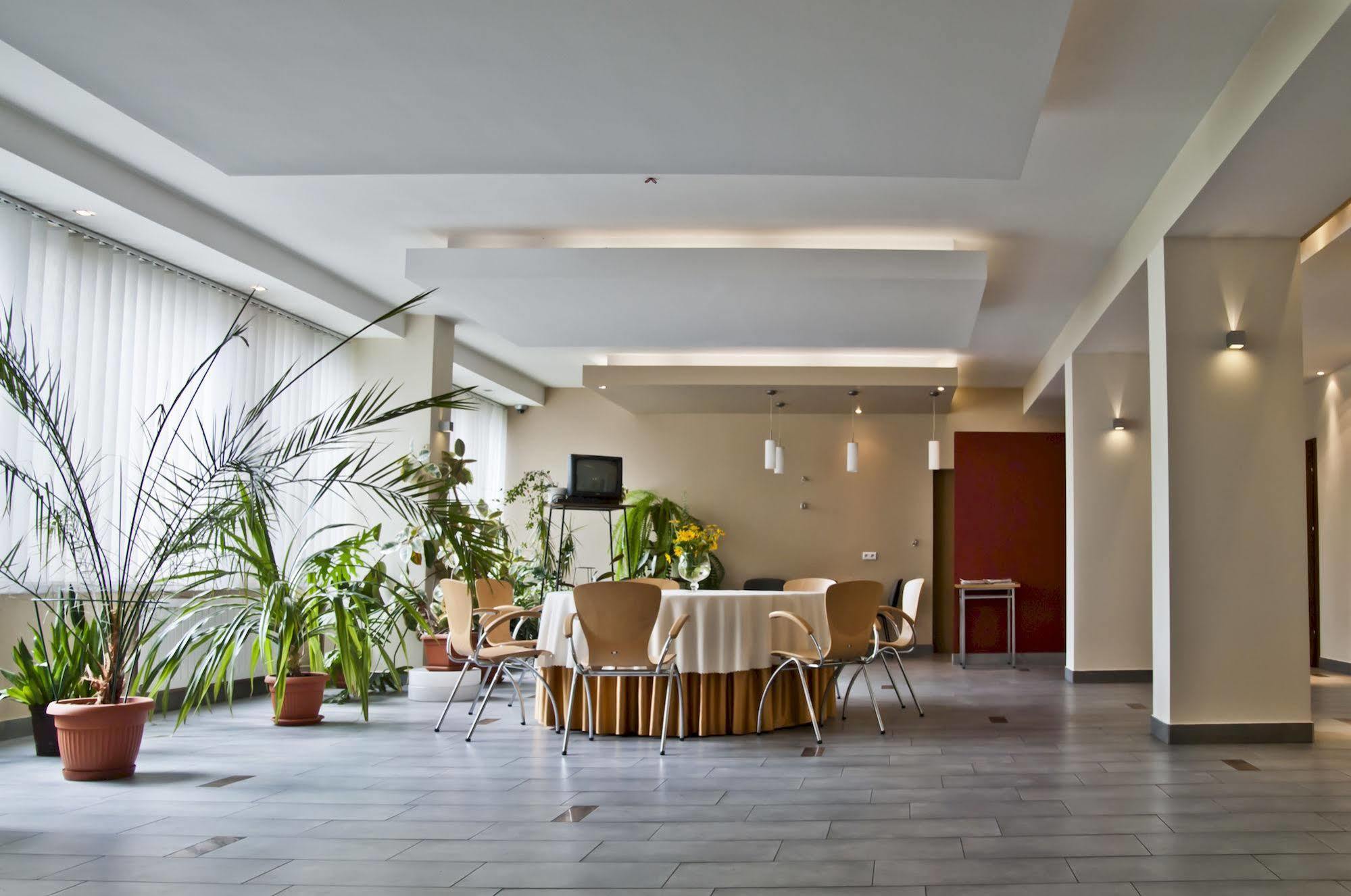 Dom Turystyczny Indigo Hostel Krakow Exterior photo